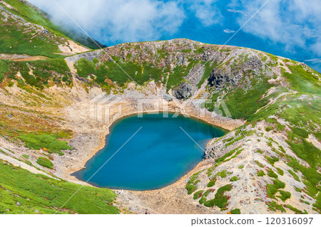 Climbing Mt. Ontake in Autumn: Lake Sannoike 120316097