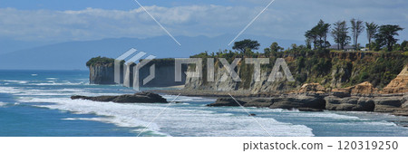 Cliffs at Cape Foulwind, New Zealand Cliffs at Cape Foulwind, New Zealand 120319250