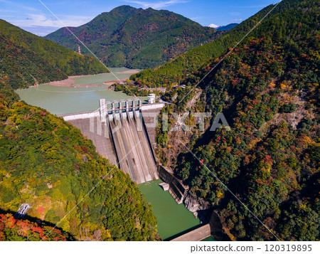 Aerial view of Sakuma Dam in autumn 120319895