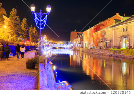 The Sparkle of Otaru Canal: Illuminations that Light Up the Nights in November 120320145