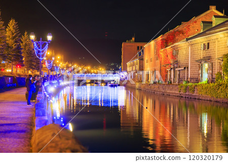 The Sparkle of Otaru Canal: Illuminations that Light Up the Nights in November 120320179