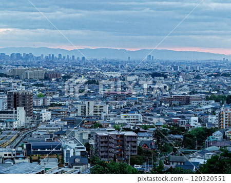 The view from Minoh, a famous spot for maples The view from Minoh, a famous spot for maples 120320551