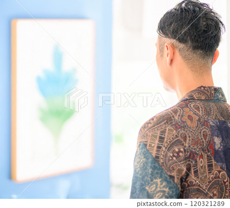 男性肖像 120321289