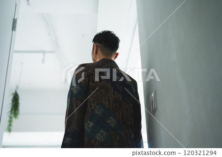 Male Portraits 120321294