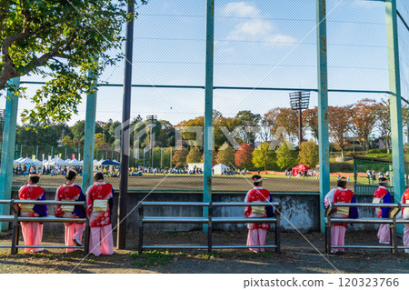 Autumn event venue: Hachioji Ginkgo Festival 120323766