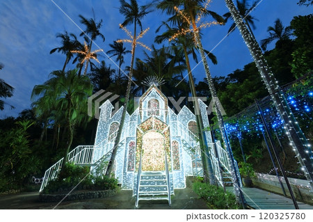 [Okinawa Prefecture] Tropical illuminations at Southeast Botanical Gardens (Churayashi Park Okinawa) 120325780