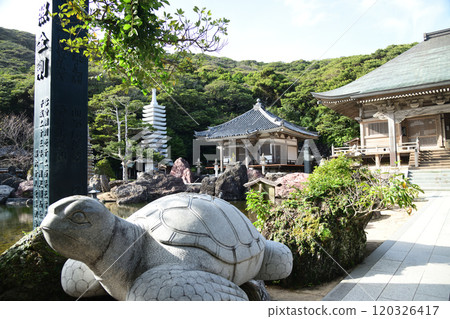 Temple No. 38: Mount Jekaga, Fudarakuin, Kongofukuji [Tosashimizu City, Kochi Prefecture] 120326417