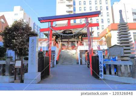 Toyokawa Inari Sapporo Betsuin, Minami-Shichijo, Chuo-ku, Sapporo Toyokawa Inari Sapporo Betsuin, Minami-Shichijo, Chuo-ku, Sapporo 120326848