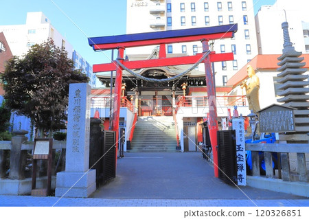 Toyokawa Inari Sapporo Betsuin, Minami-Shichijo, Chuo-ku, Sapporo Toyokawa Inari Sapporo Betsuin, Minami-Shichijo, Chuo-ku, Sapporo 120326851