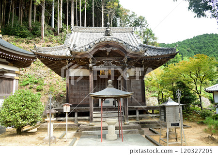 Temple No. 42: Ichi-ka-san Birushana-in Buddhist Temple (Fudo-do) [Uwajima City, Ehime Prefecture] 120327205