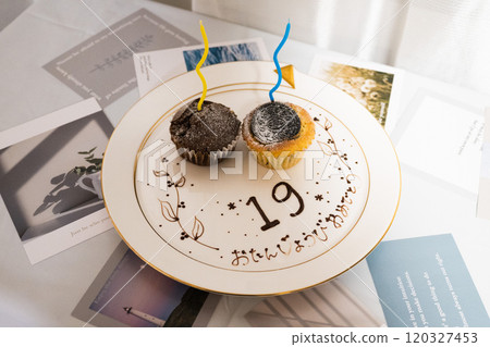 19th birthday celebration cupcakes 19th birthday celebration cupcakes 120327453