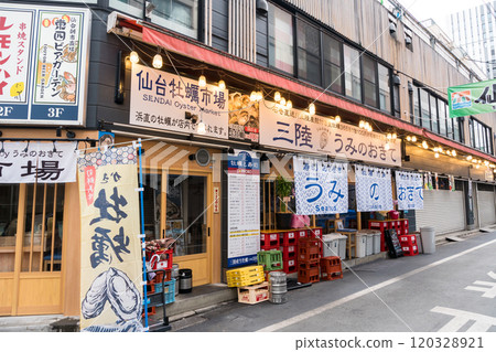 JR仙台站週邊風景 仙台早市 三陸海規則 充滿活力的秋天空氣 宮城縣仙台市青葉區 JR仙台站週邊風景 仙台早市 三陸海規則 充滿活力的秋天空氣 宮城縣仙台市青葉區 120328921