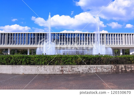 [廣島縣]秋天廣島和平紀念館本館 120330670