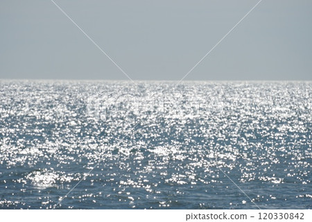 平靜的海面 平靜的海面 120330842