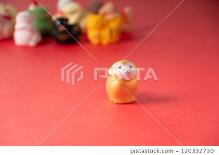 figurine, figurines, material for new year's cards 120332730
