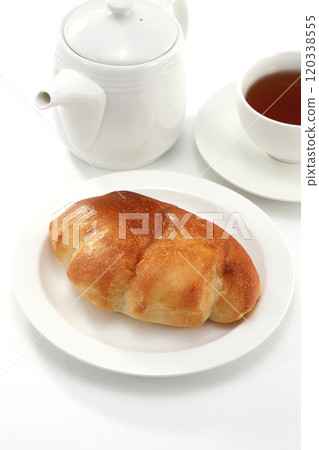 Delicious cream buns Delicious cream buns 120338555