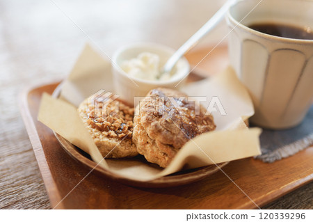 Caramel scone and coffee Caramel scone and coffee 120339296
