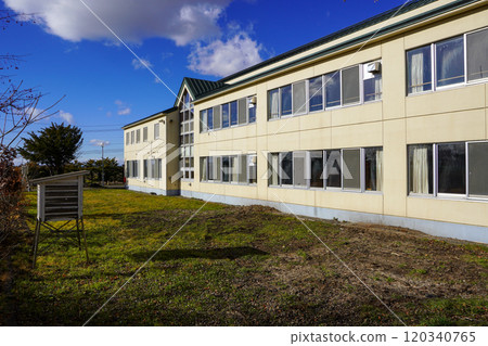 穆川町宮戶小學(停課) 穆川町宮戶小學(停課) 120340765