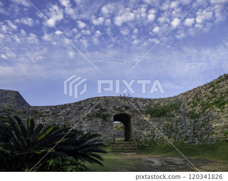 世界遺產座喜味城跡“琉球王國的御城及相關遺址” 世界遺產座喜味城跡“琉球王國的御城及相關遺址” 120341826