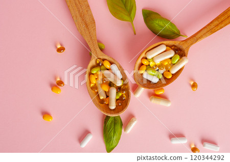 Color Dietary Supplements, Vitamin Capsules, Mineral Pills, Healthy Multivitamin Capsule 120344292