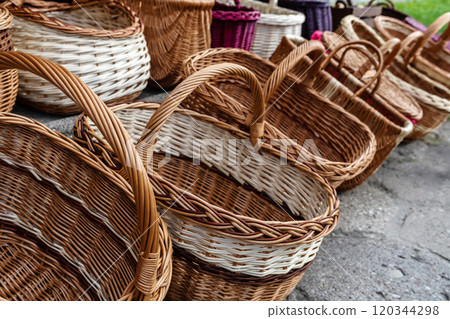 Many Wicker Baskets on Handicraft Market, New Wickerwork, Hand Made Basket, Bamboo Containers 120344298