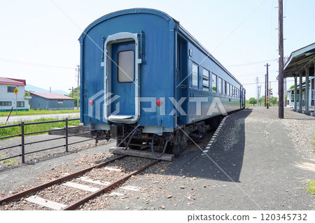 SuHaFu 42 507 (passenger car) - Horoni Railway Memorial Park SuHaFu 42 507 (passenger car) - Horoni Railway Memorial Park 120345732