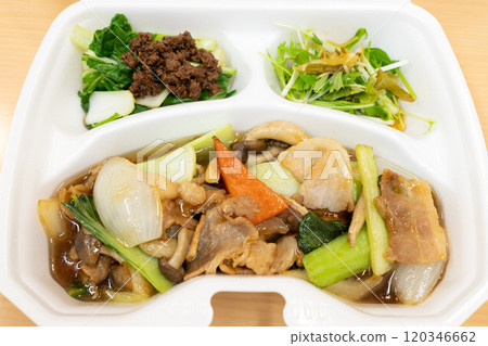 Delicious stir-fried pork belly with oyster sauce Delicious stir-fried pork belly with oyster sauce 120346662