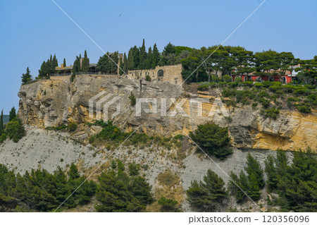 Scenic view of Cap Canaille headland and Cassis in south of France Scenic view of Cap Canaille headland and Cassis in south of France 120356096