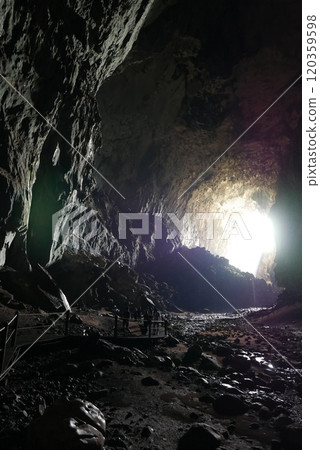 DEER Cave - Show cave tour at Gunung Mulu National Park DEER Cave - Show cave tour at Gunung Mulu National Park 120359598