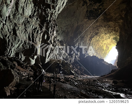 DEER Cave - Show cave tour at Gunung Mulu National Park DEER Cave - Show cave tour at Gunung Mulu National Park 120359625