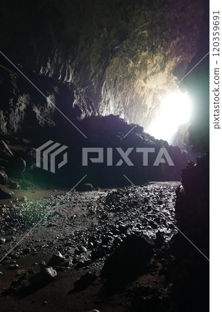 DEER Cave - Show cave tour at Gunung Mulu National Park DEER Cave - Show cave tour at Gunung Mulu National Park 120359691