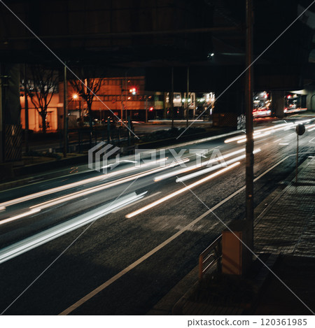 車燈痕跡 120361985