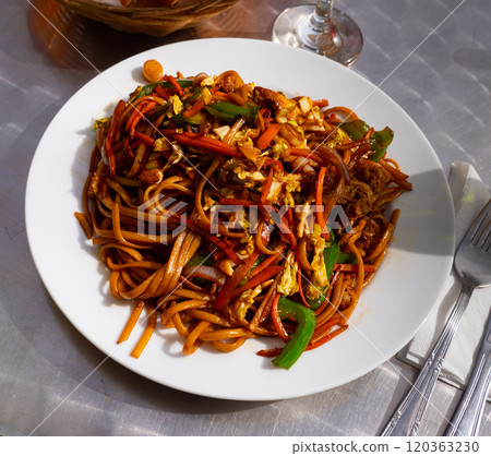 Fried noodles with vegetables 120363230