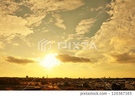 Cityscape at dusk 120367165