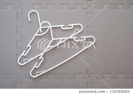Joint mat and children's hanger, white Joint mat and children's hanger, white 120368083