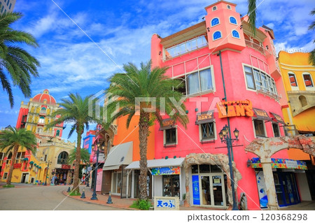 [Okinawa Prefecture] American Village on a clear day (Depot Island and Depot Island Seaside) 120368298