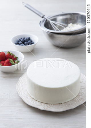 cake decoration cake decoration 120370643