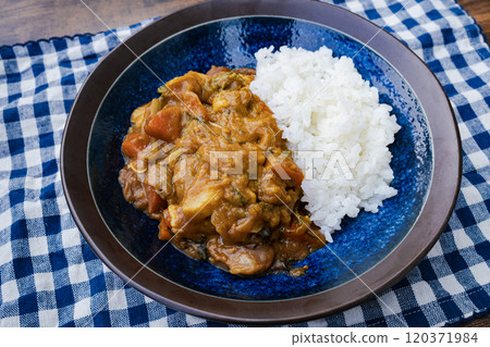 Delicious Japanese curry rice Delicious Japanese curry rice 120371984