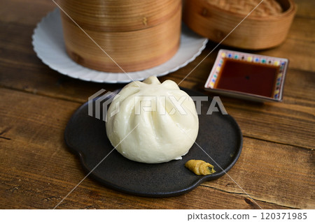 Steamed steamed meat buns Steamed steamed meat buns 120371985