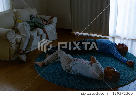 家庭自殺 120372309