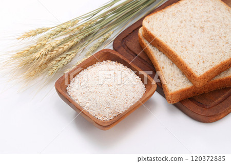 Whole wheat and whole grain bread 120372885