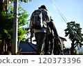爬完山回來的路上 120373396