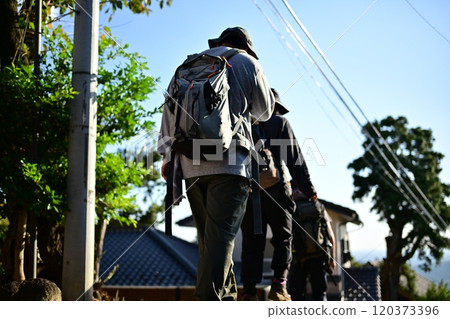 爬完山回來的路上 120373396