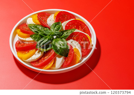 A vibrant and appetizing display of Caprese antipasti A vibrant and appetizing display of Caprese antipasti 120373794