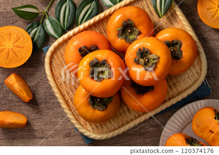 柿子 柿 甜 水果 新鮮 成熟 頂視圖 ripe sweet persimmon あまかき 甜柿 柿子 柿 甜 水果 新鮮 成熟 頂視圖 ripe sweet persimmon あまかき 甜柿 120374176