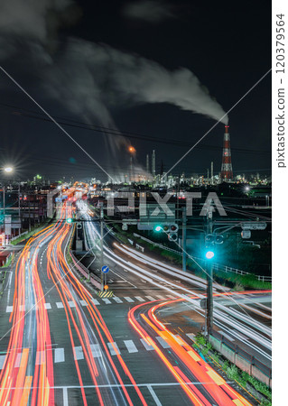 Yokkaichi night view and factory night view 120379564