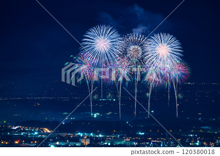 Hokkaido Artistic Fireworks 120380018