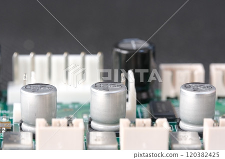 板上電容電路 120382425