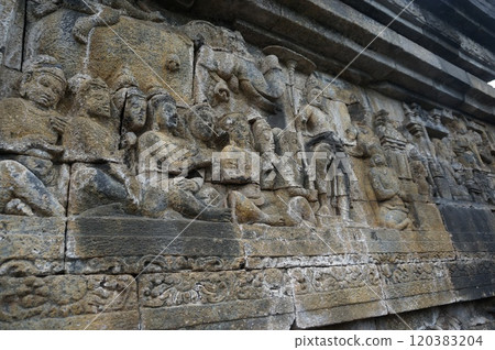 婆羅浮屠遺址、第一走廊浮雕/Sudhodana 阿育王花園 [印尼日惹] 120383204