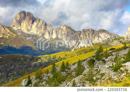 Italian Dolomite Alps mountains, Italy Italian Dolomite Alps mountains, Italy 120383738